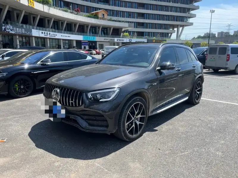 Mercedes-Benz GLC AMG