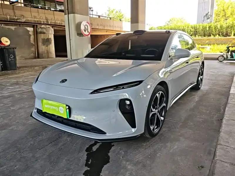 NIO ET5T