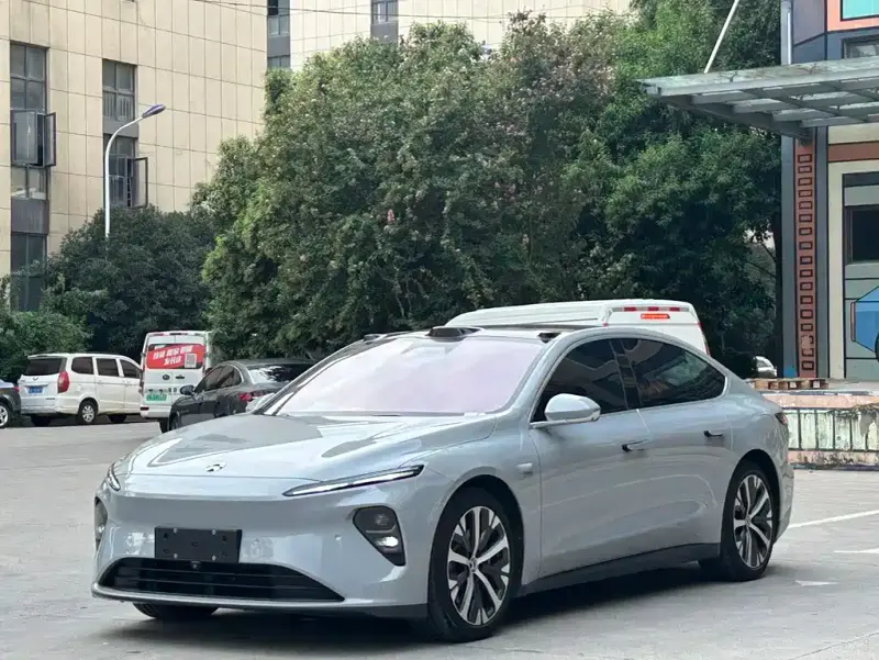NIO ET7