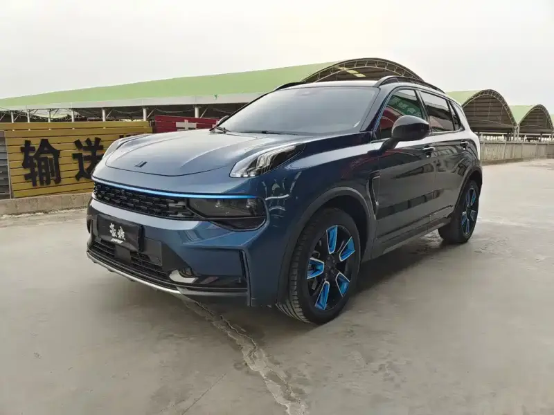 Lynk & Co 01