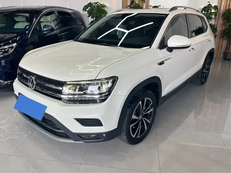 Volkswagen Tharu