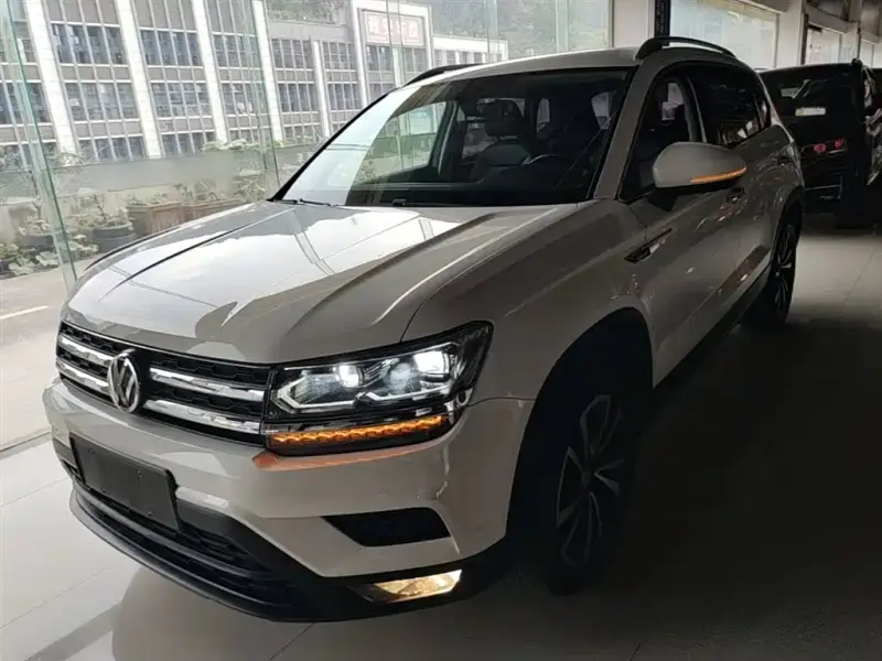 Volkswagen Tharu