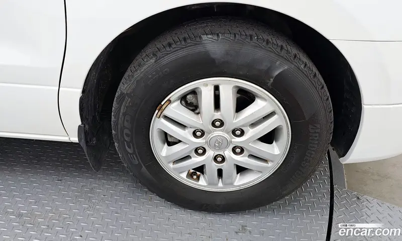 Hyundai H-1