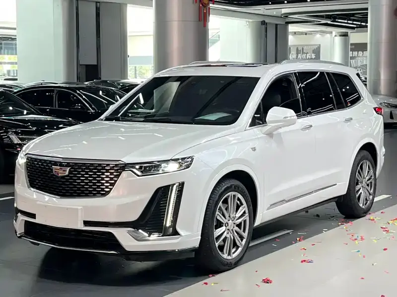 Cadillac XT6