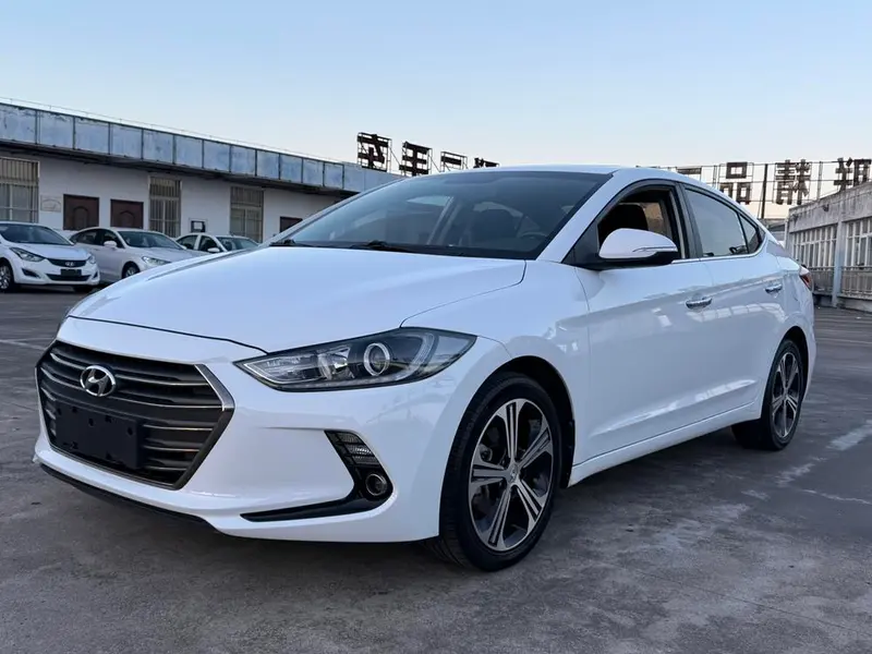 Hyundai Elantra Lingdong
