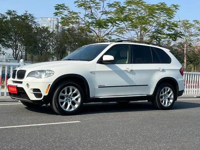 BMW X5 (Import)