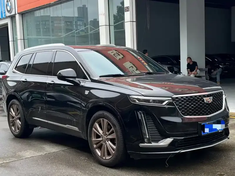 Cadillac XT6