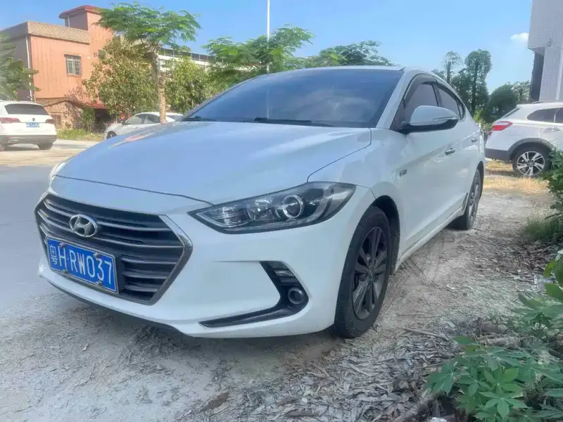 Hyundai Elantra