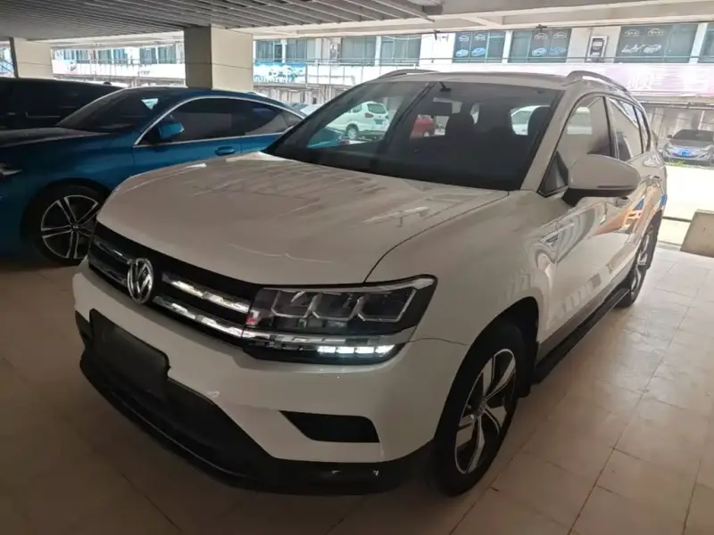 Volkswagen Tharu