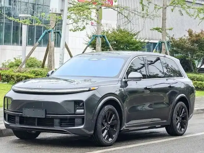 Li Auto L8