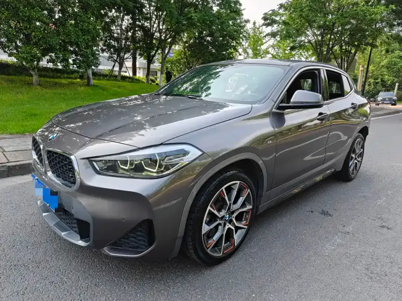 BMW X2