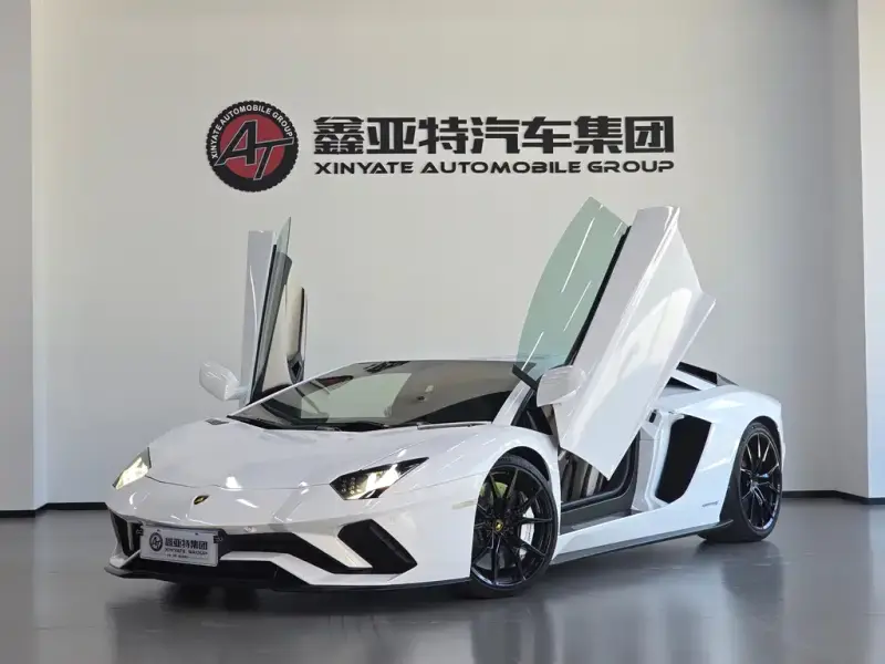 Lamborghini Aventador