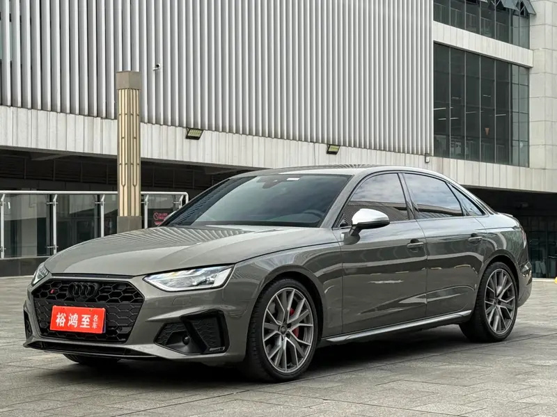 Audi S4