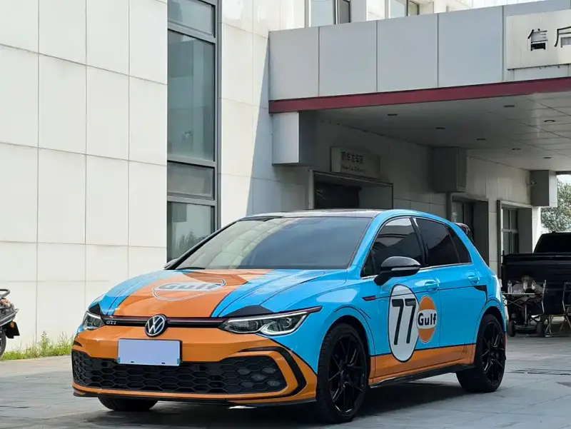 Volkswagen Golf GTI