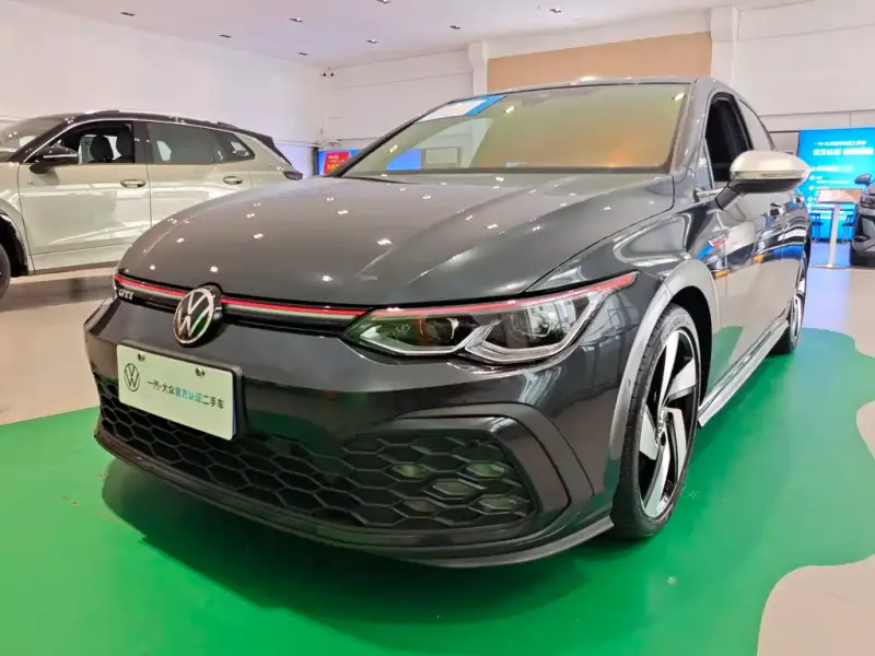 Volkswagen Golf GTI
