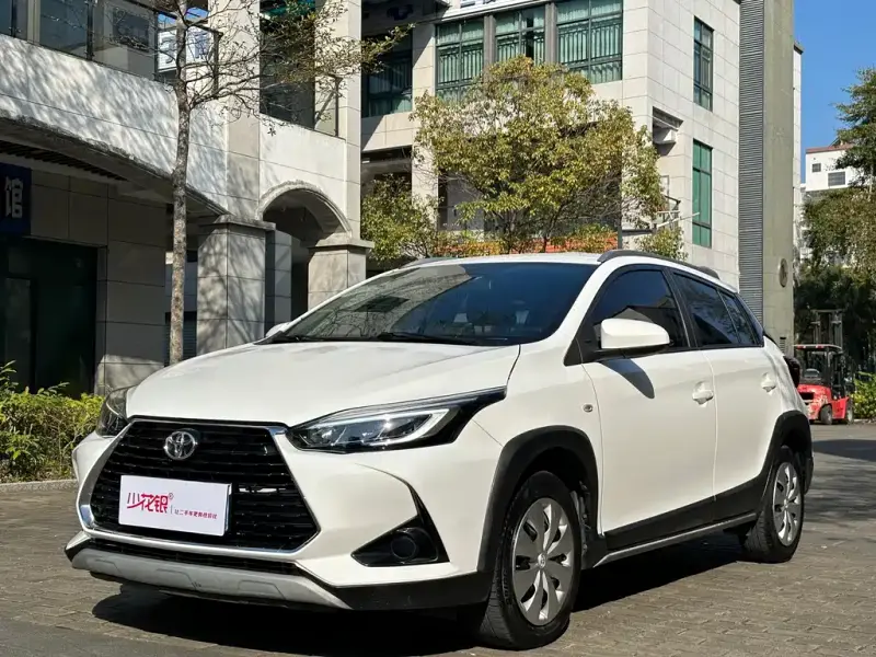Toyota Yaris L