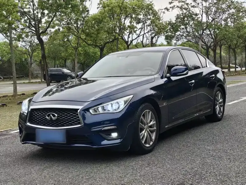Infiniti Q50L