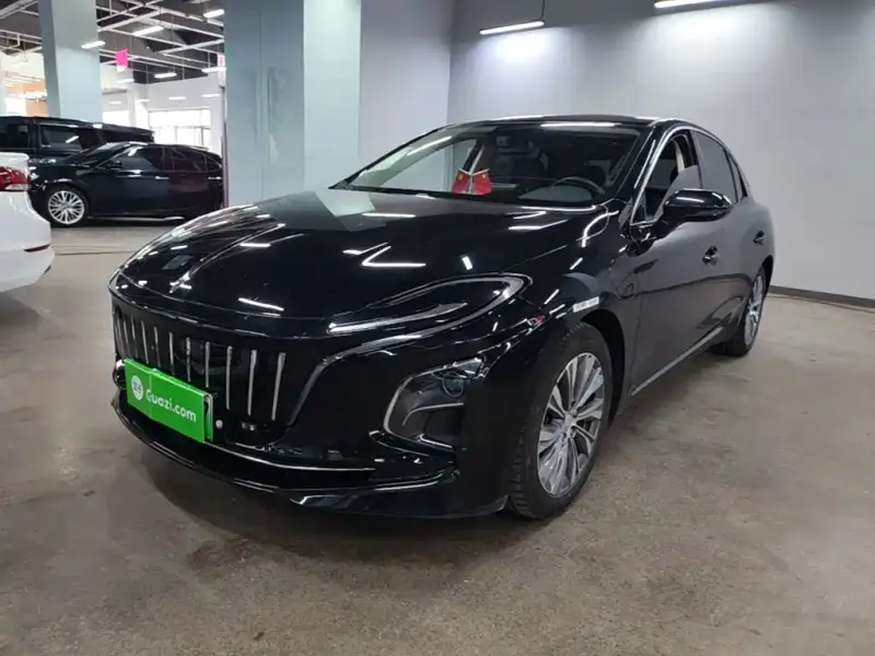 Hongqi E-QM5