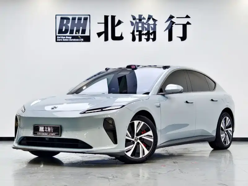 NIO ET5