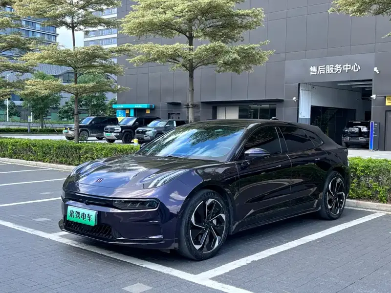 Zeekr 001