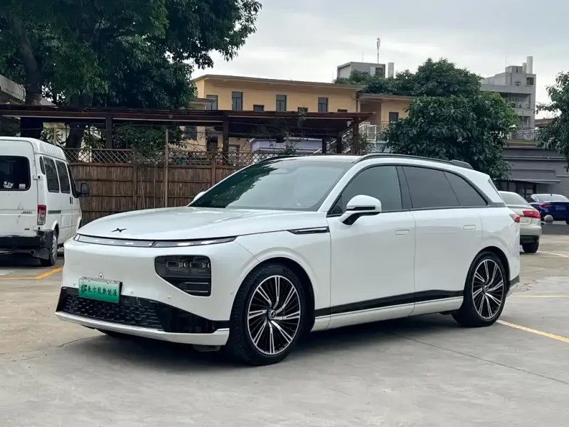 XPeng G9