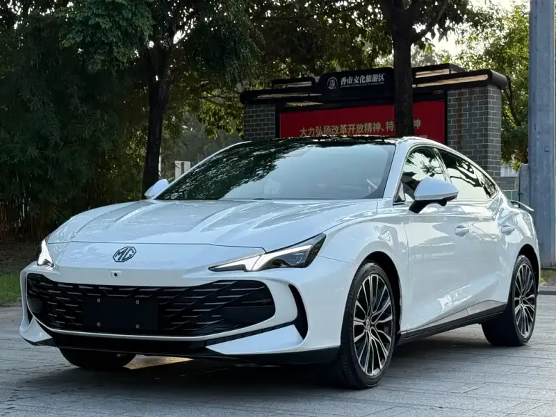 MG MG7