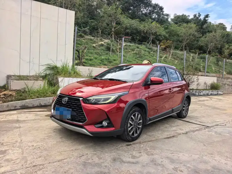 Toyota Yaris L