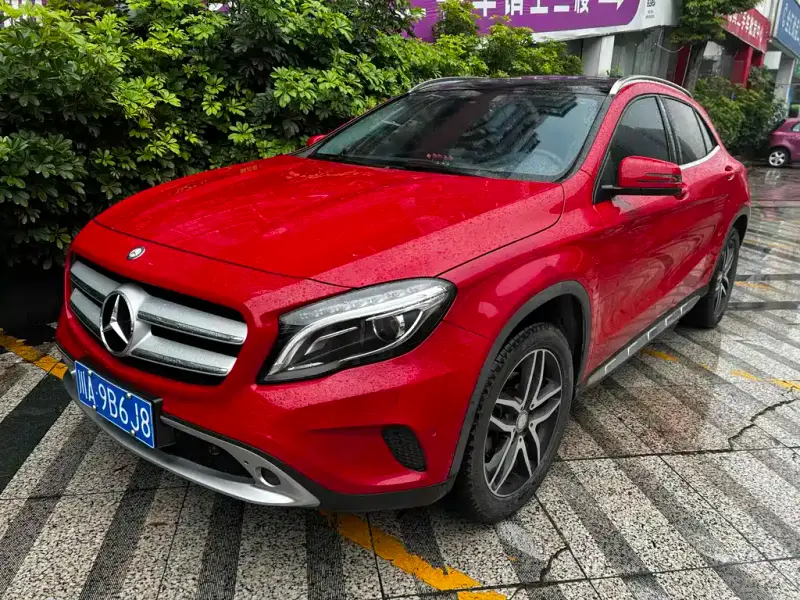 Mercedes-Benz GLA