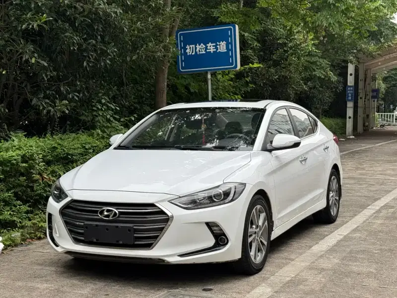Hyundai Elantra