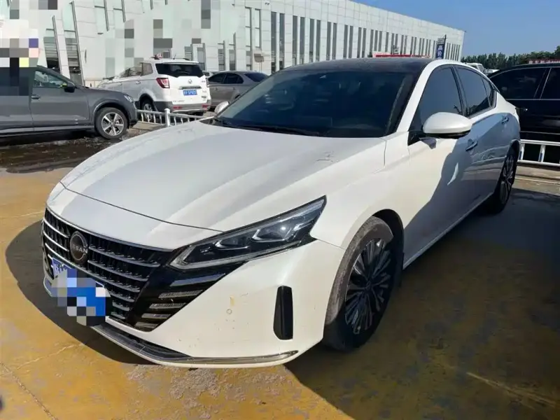 Nissan Teana