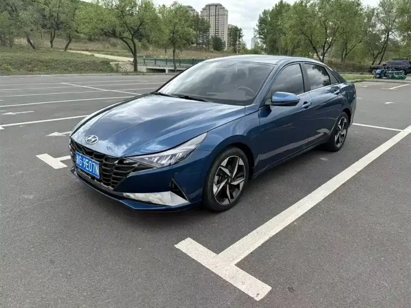 Hyundai Elantra