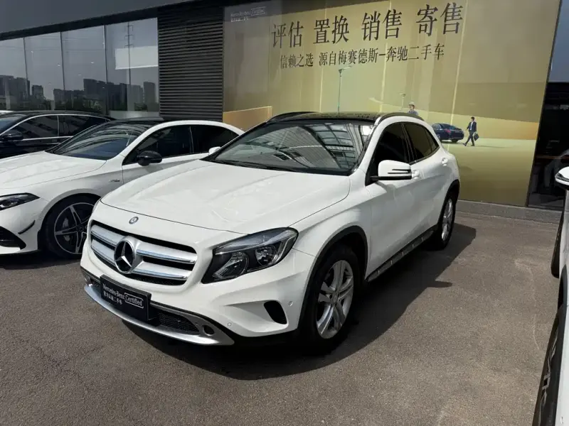 Mercedes-Benz GLA