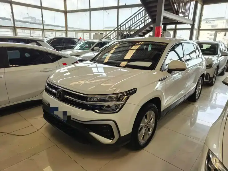 Volkswagen Tharu