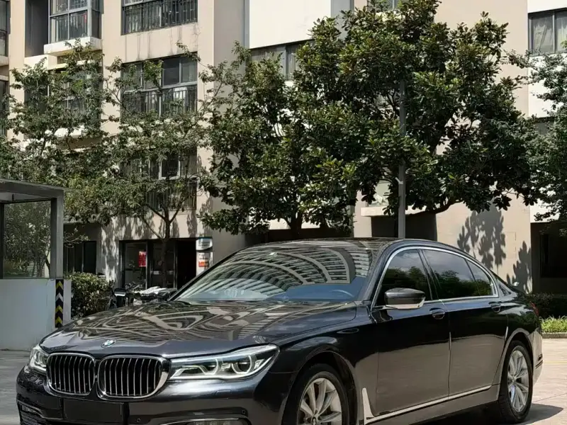 BMW 7-Series