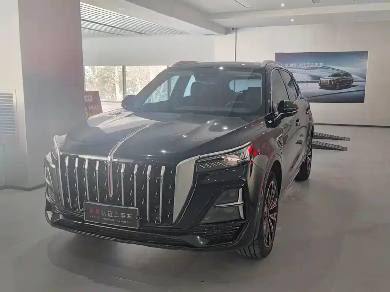 Hongqi HS5