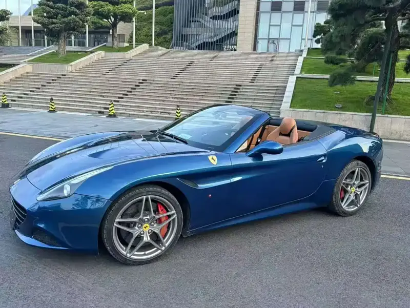 Ferrari California T