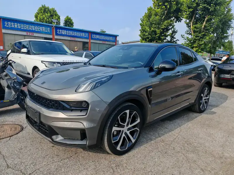 Lynk & Co 05