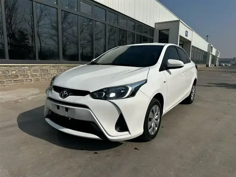 Toyota Yaris L