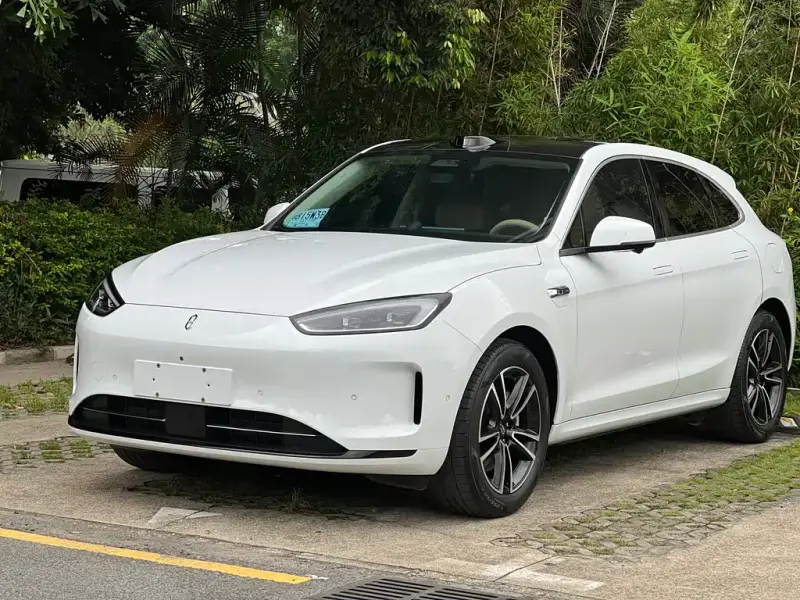 AITO M5
