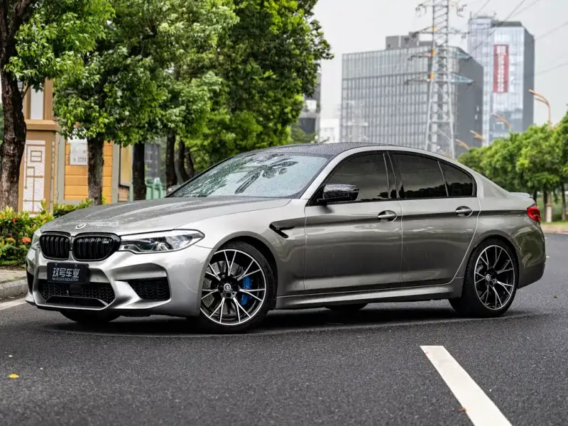 BMW M5