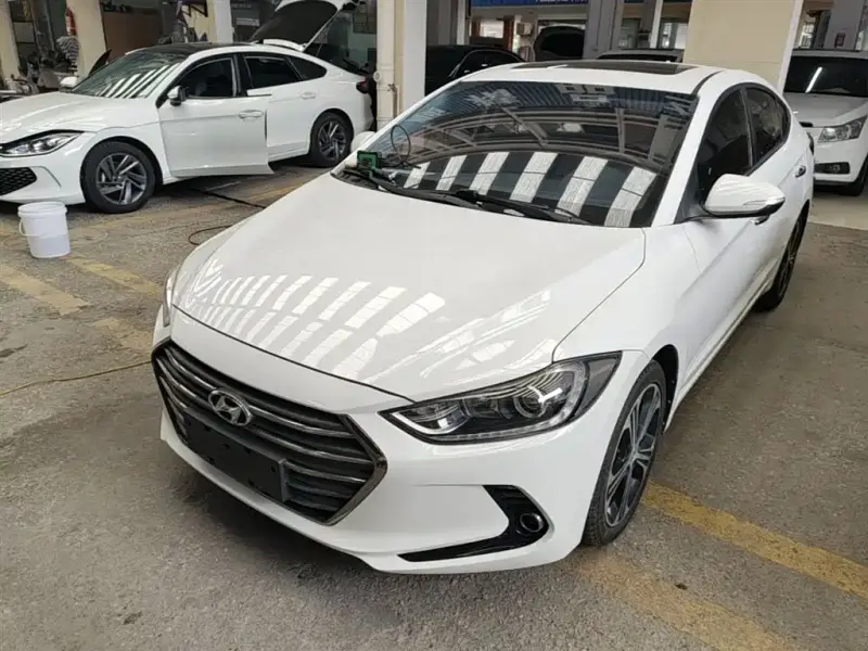Hyundai Elantra