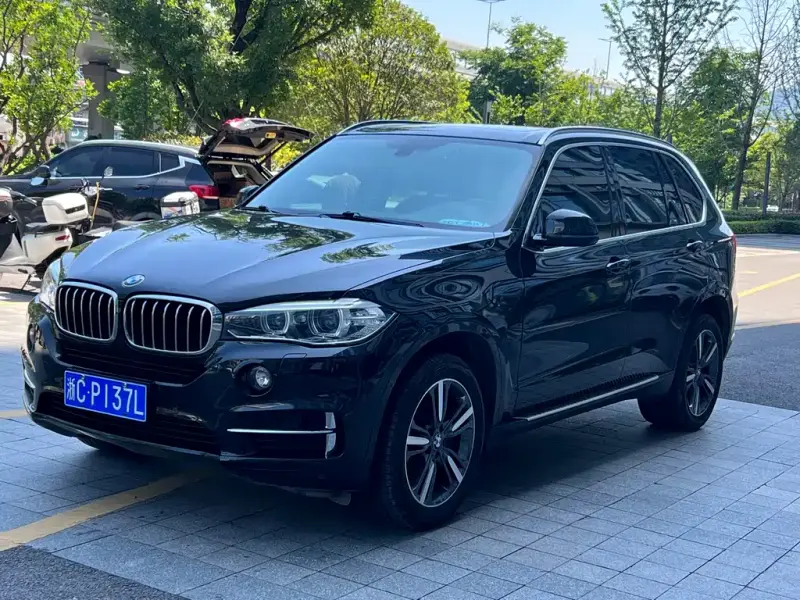 BMW X5 (Import)