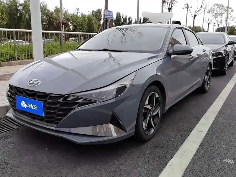 Hyundai Elantra