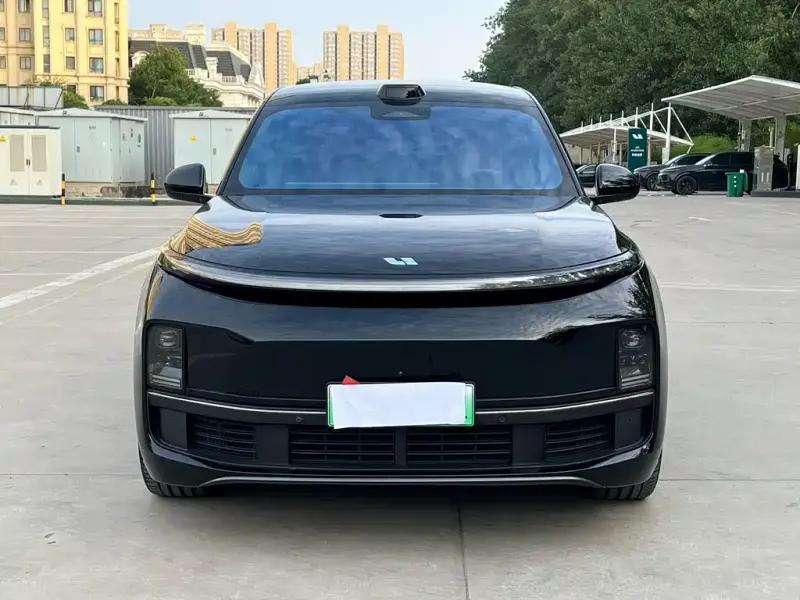 Li Auto L8