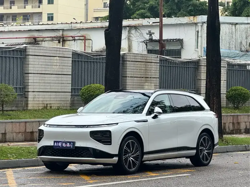 XPeng G9