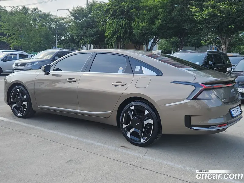 Kia K8
