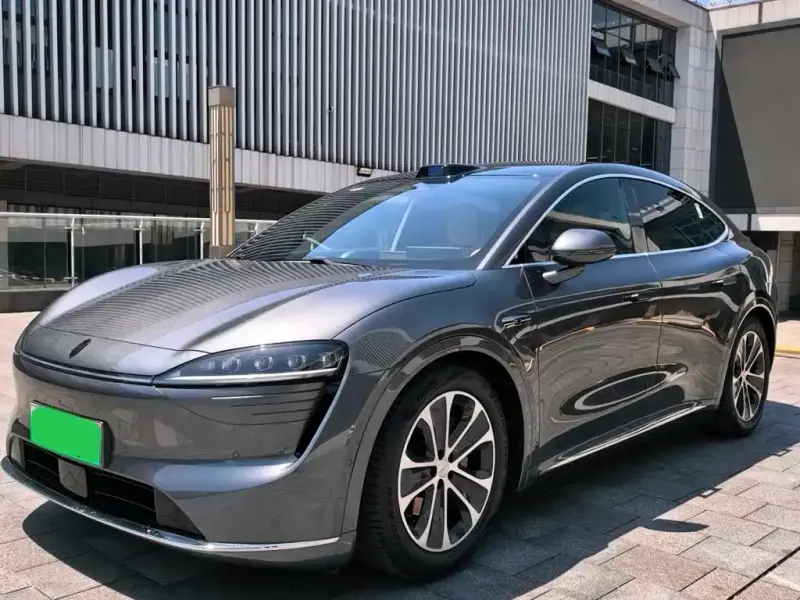 Luxeed Zhijie R7