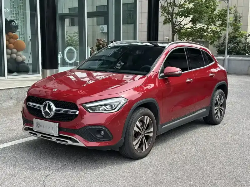 Mercedes-Benz GLA