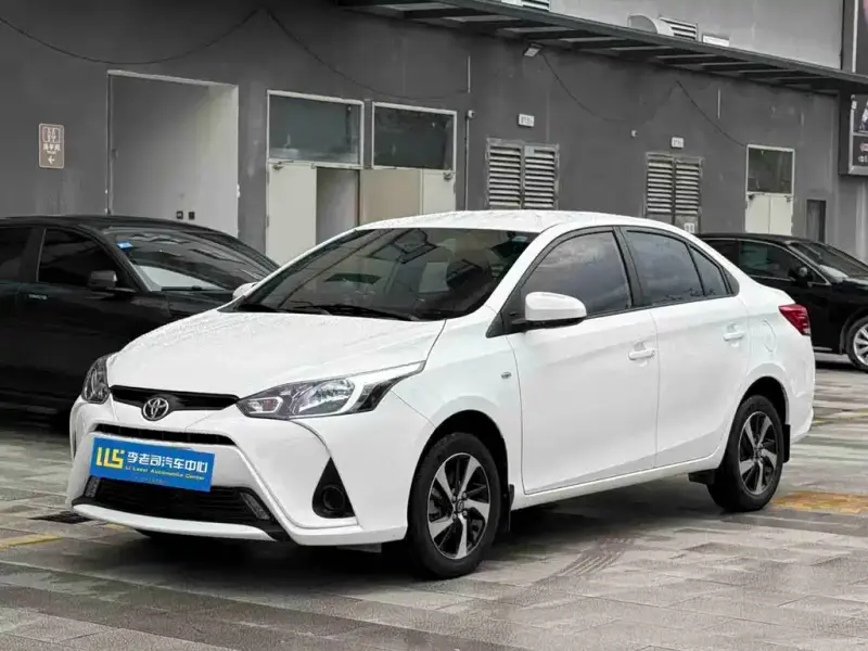 Toyota Yaris L