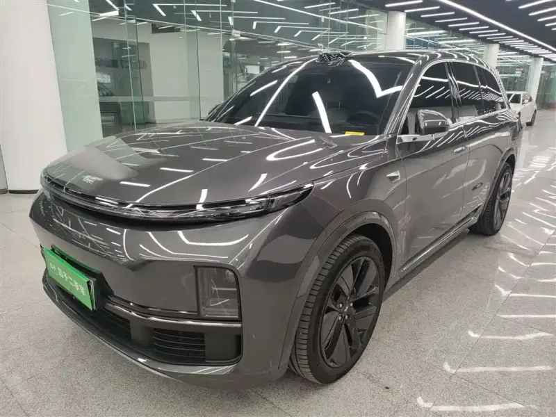 Li Auto L8